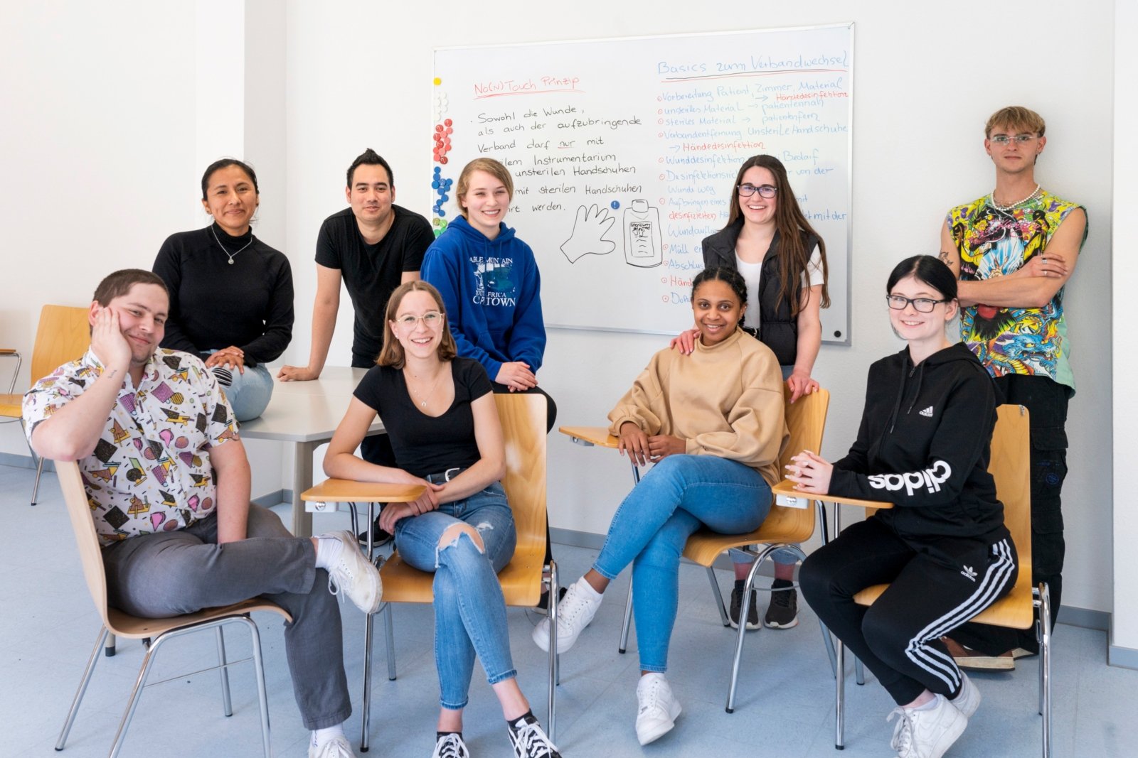 Neue Ausbildung startet (c) luis-melendez@unsplash.com